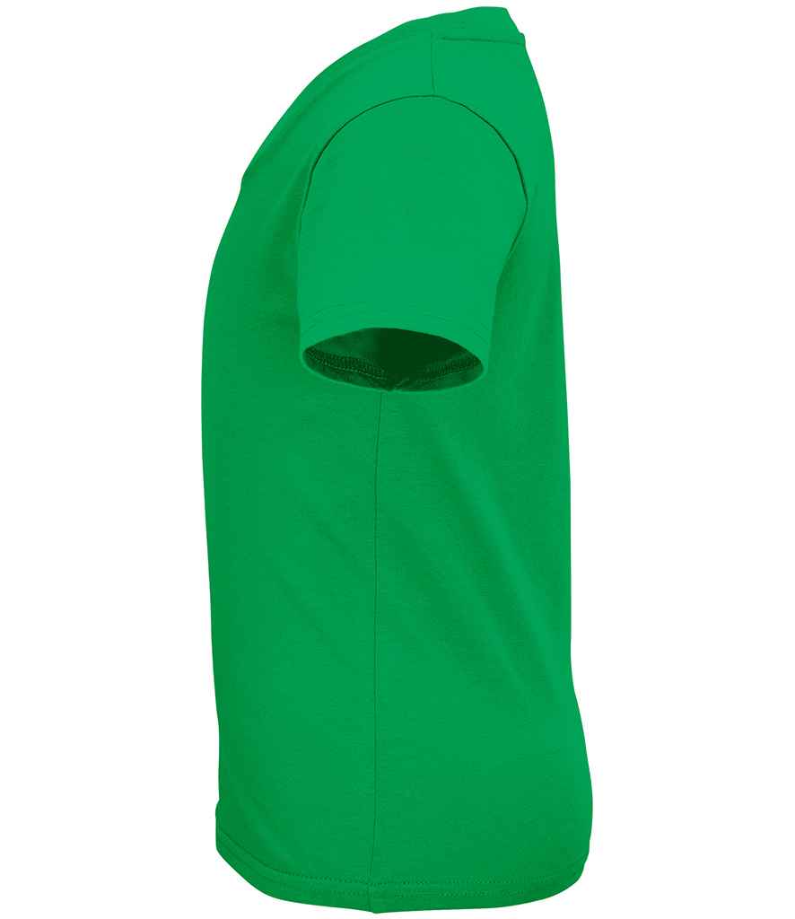 SOL'S Kids Crusader Organic T-Shirt in Kelly Green, side view