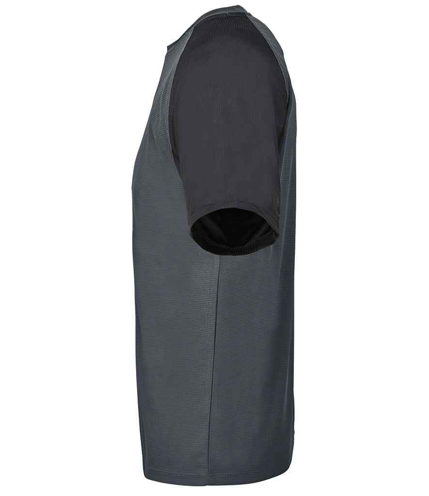SOL'S Vortex Ripstop Performance T-Shirt in Black/Charcoal, back view
