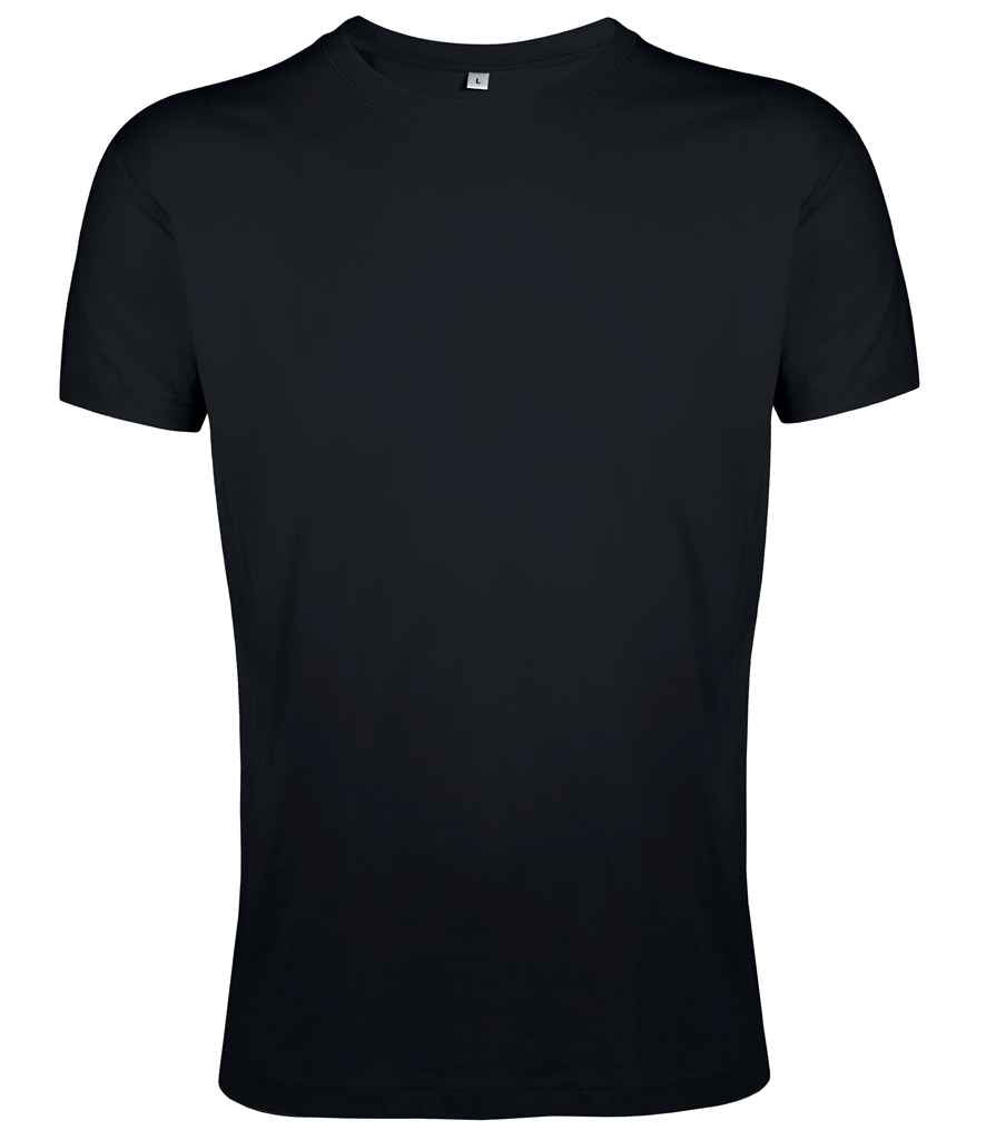 SOL'S Regent Fit T-Shirt in Deep Black, front view