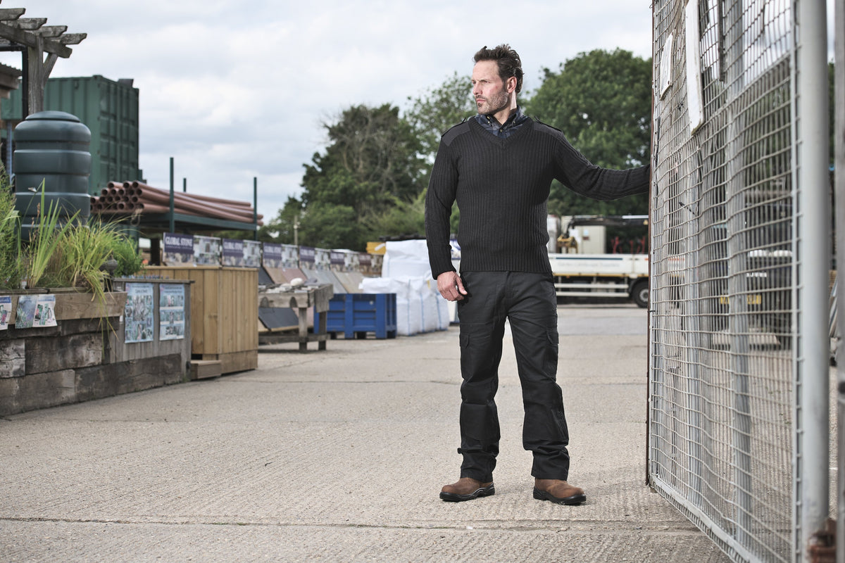 Fort 120V V-Neck Combat Jumper