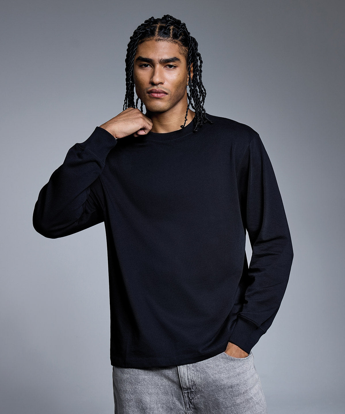 Anthem Headline heavy long sleeve t-shirt, lifestyle photo