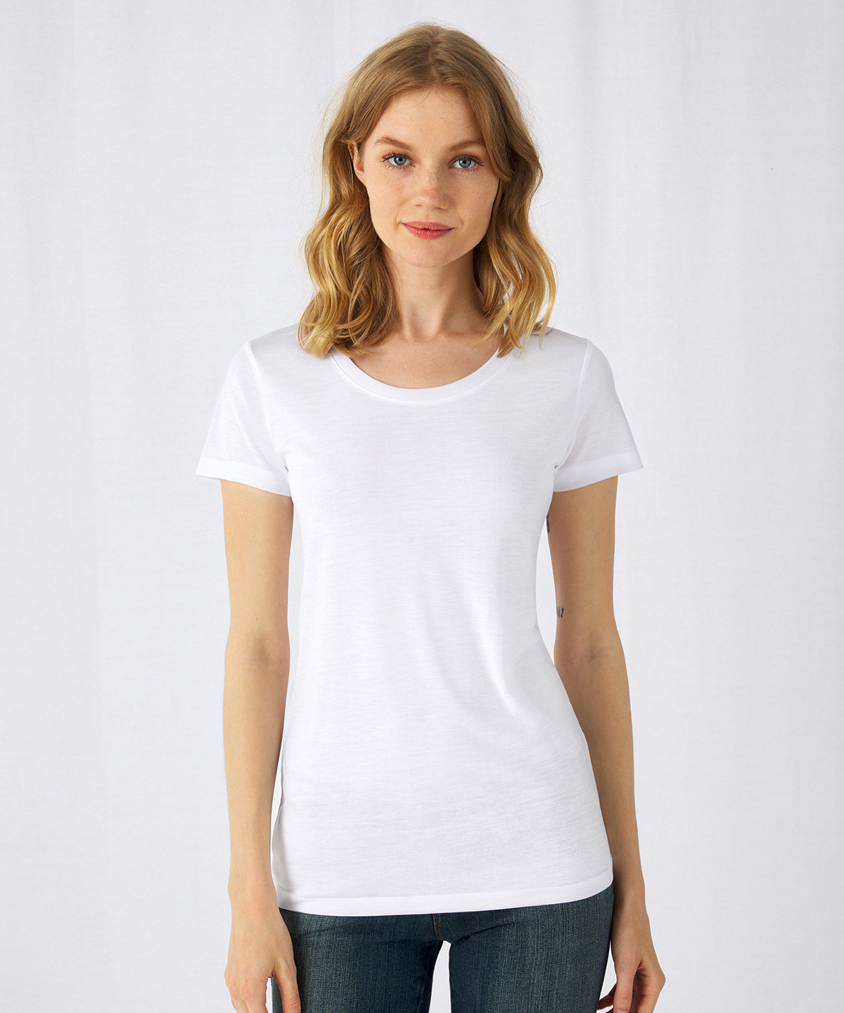 B&C Collection B&C Sublimation /women in White, lifestyle photo