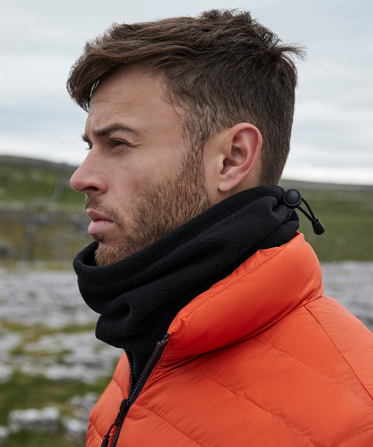 Beechfield Recycled fleece snood, lifestyle photo