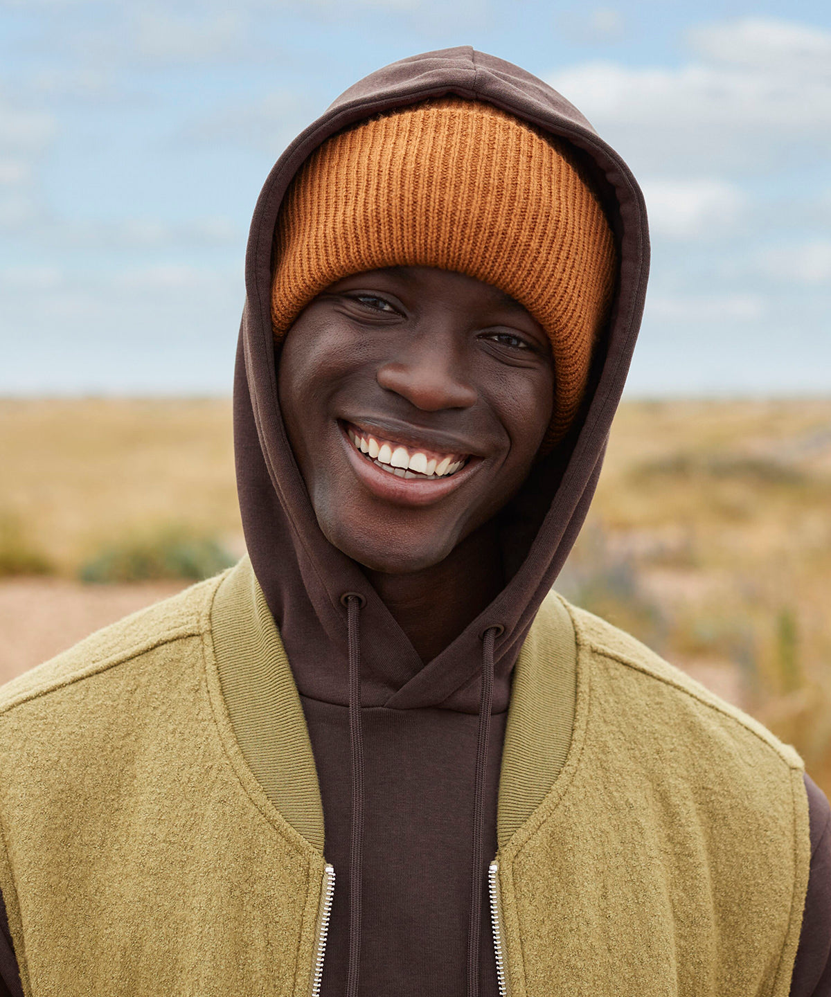 Beechfield Classic engineered deep-cuffed beanie, lifestyle photo