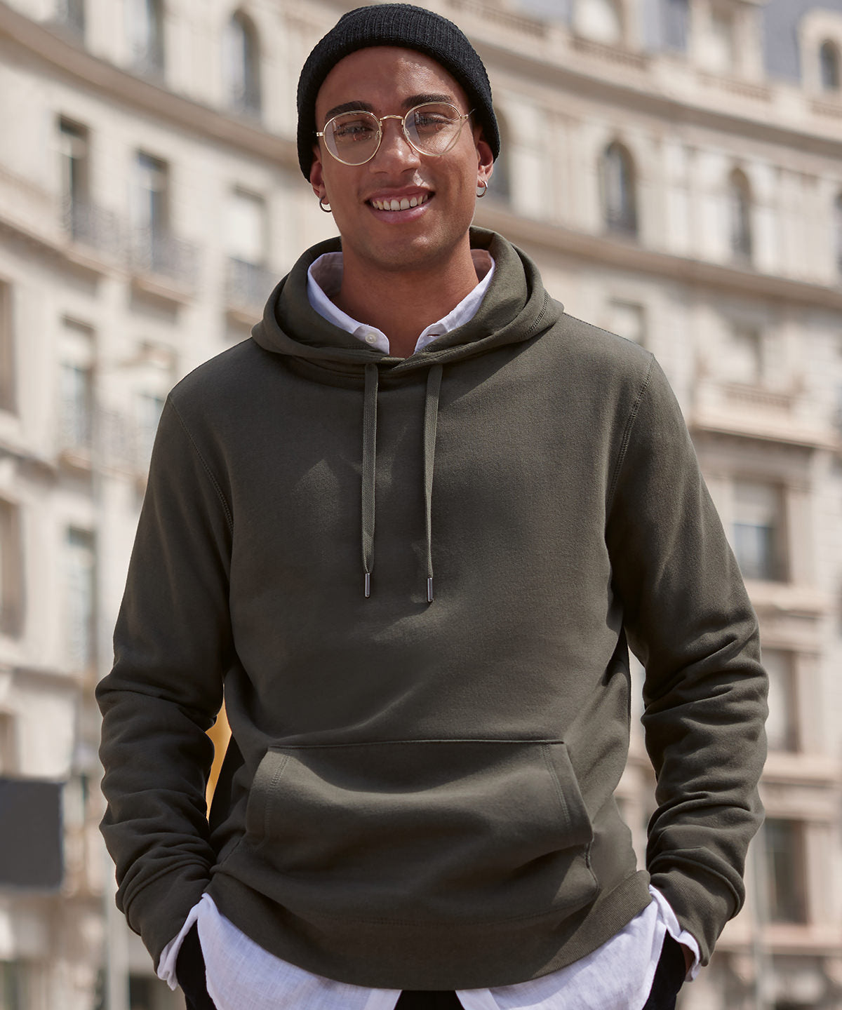 B&C Collection B&C KING Hooded, lifestyle photo