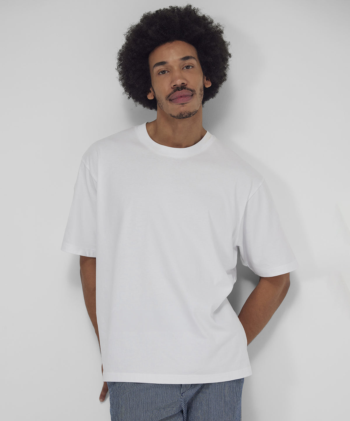 B&C Collection B&C #E220 Oversized, lifestyle photo