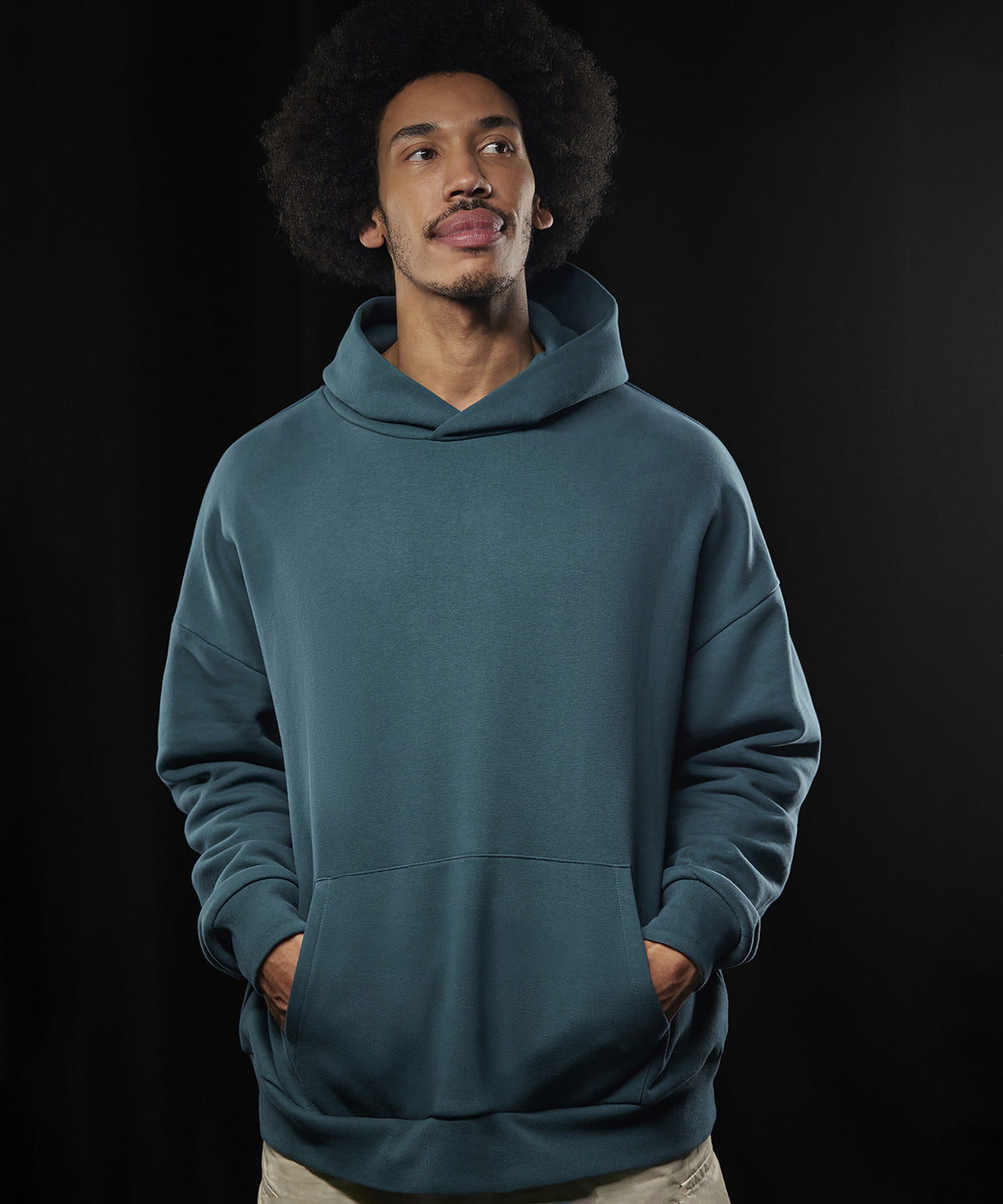 B&C Collection B&C Influence hoodie, lifestyle photo