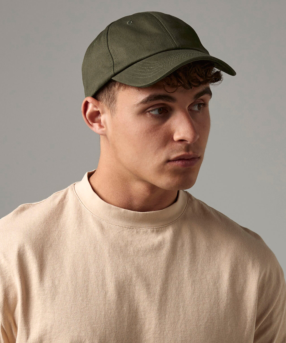 Beechfield Authentic baseball cap, lifestyle photo