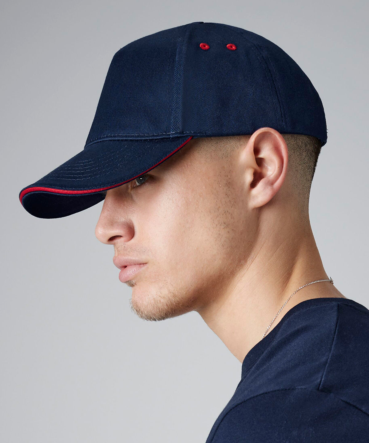 Beechfield Ultimate 5-panel cap - sandwich peak, lifestyle photo