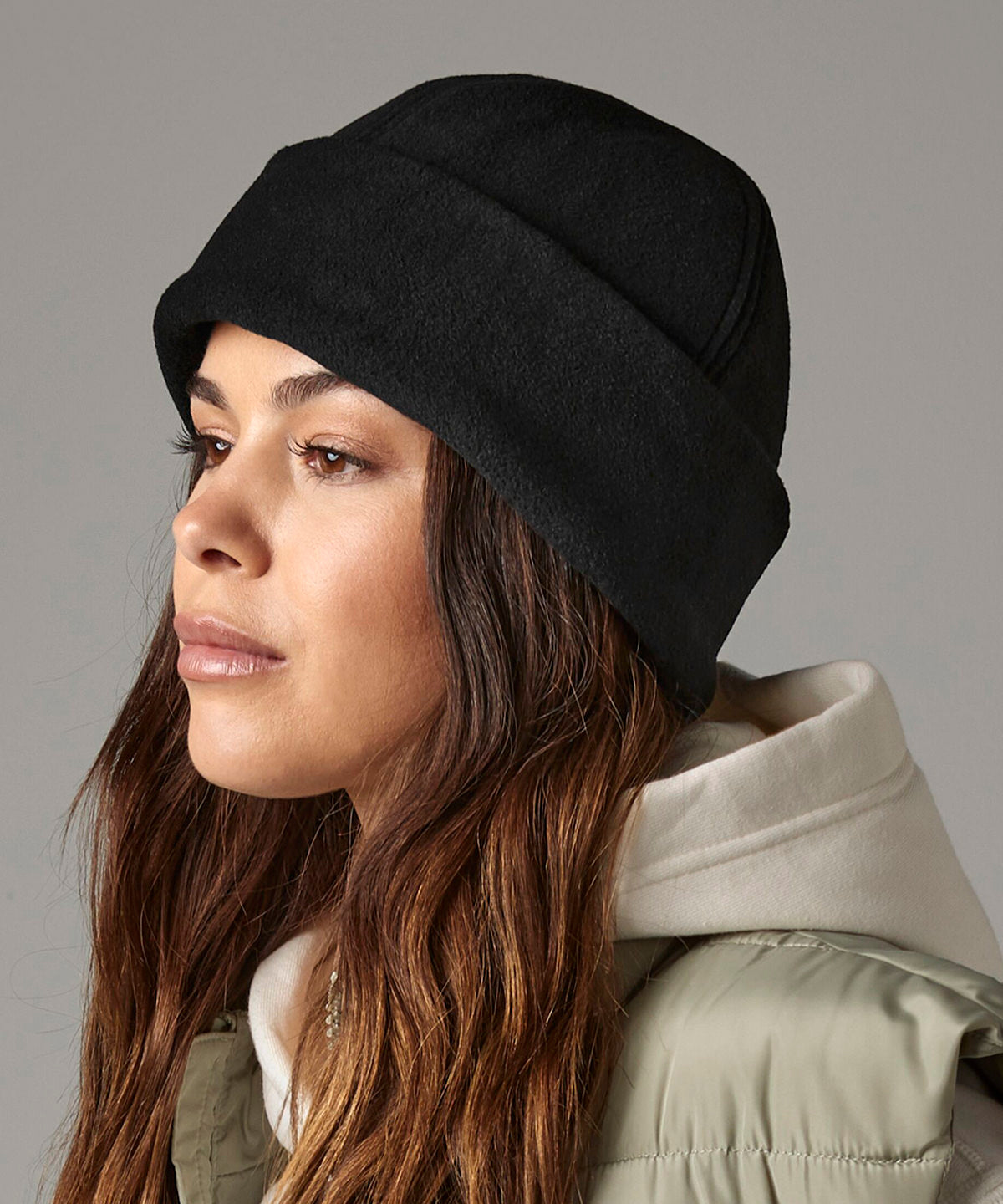 Beechfield Suprafleece ski hat, lifestyle photo