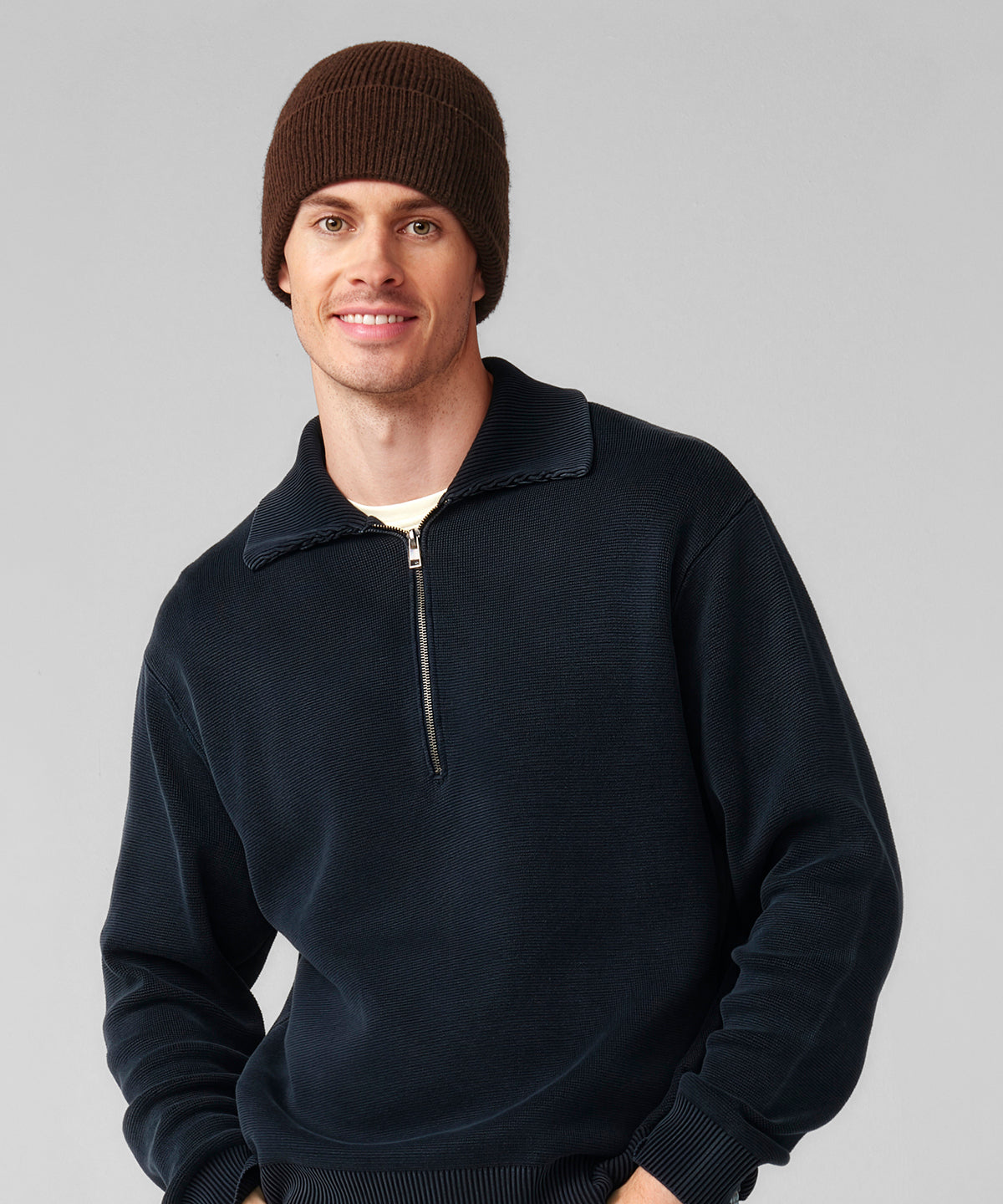 Beechfield Wool blend beanie, lifestyle photo