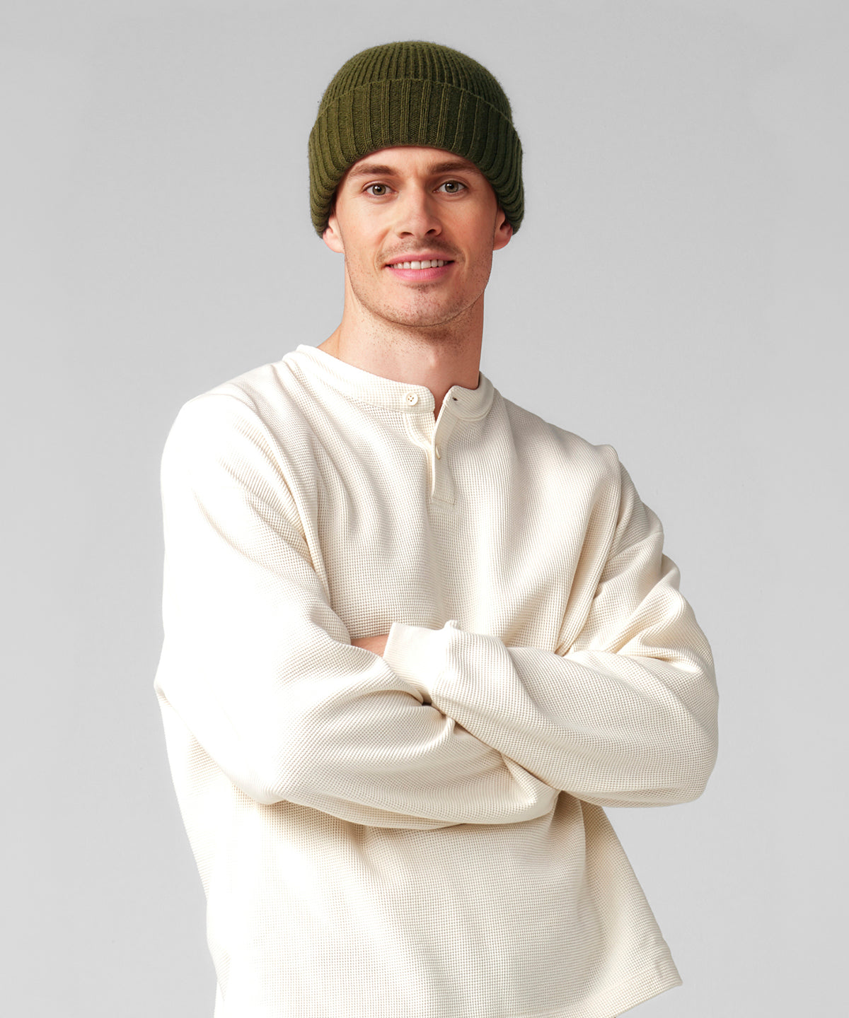 Beechfield Stonefell beanie, lifestyle photo