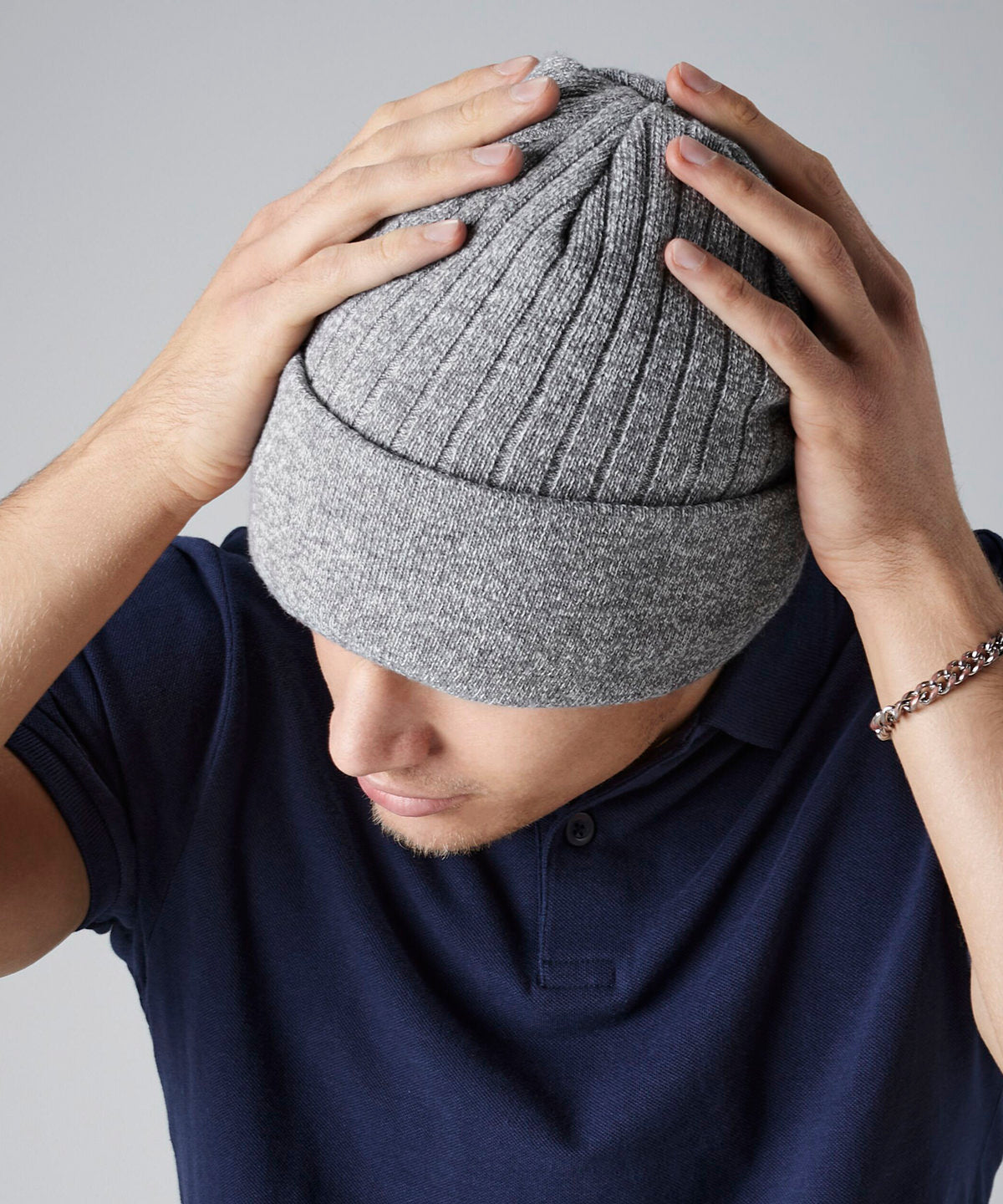 Beechfield Thinsulate beanie, lifestyle photo
