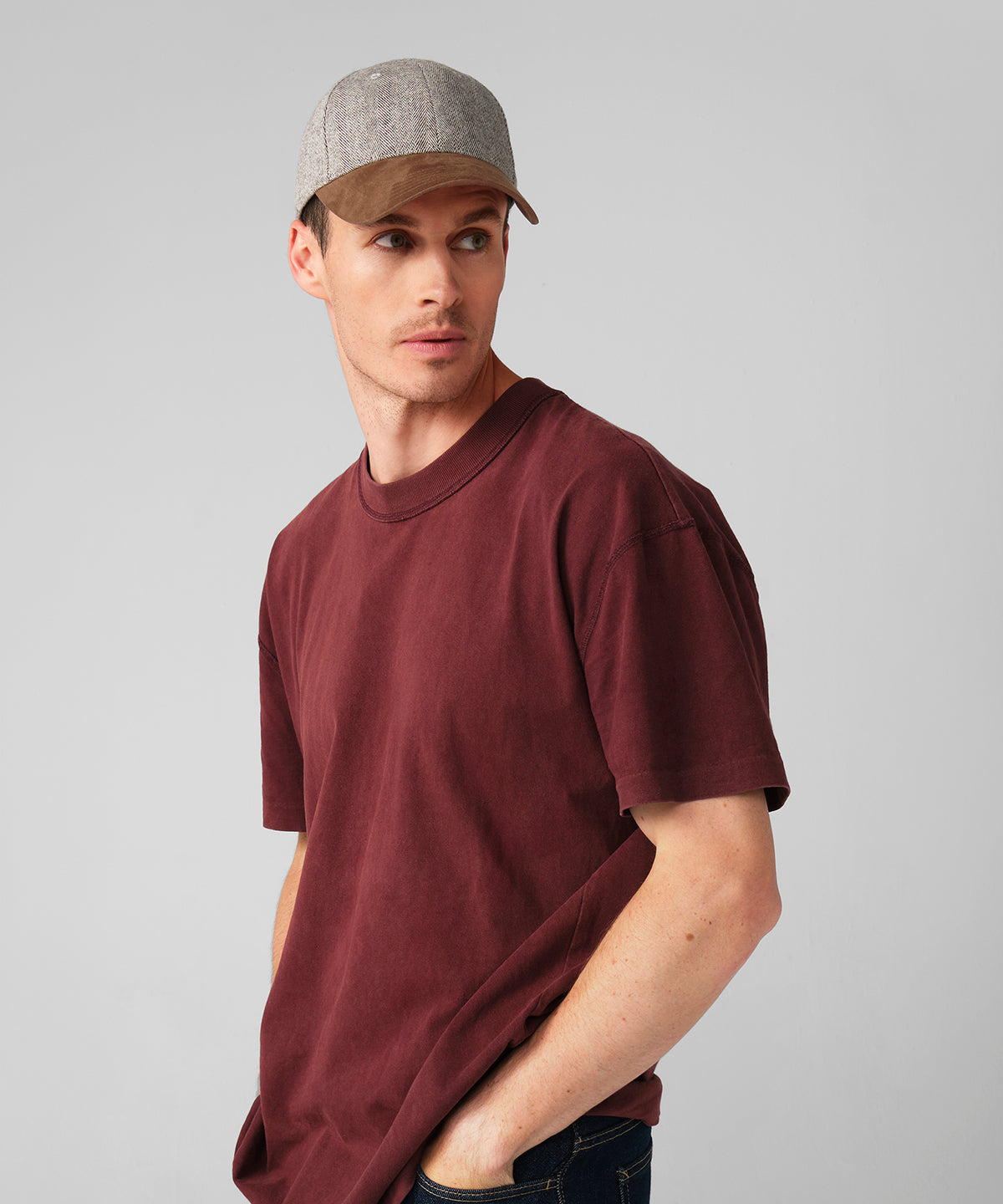 Beechfield Suede peak herringbone cap, lifestyle photo