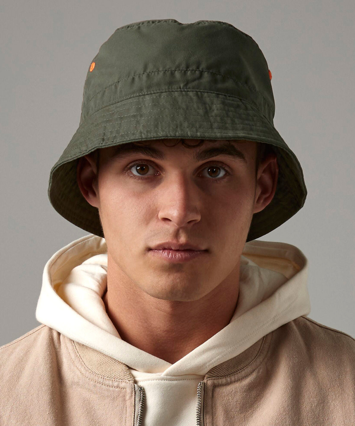 Beechfield Recycled polyester bucket hat, lifestyle photo