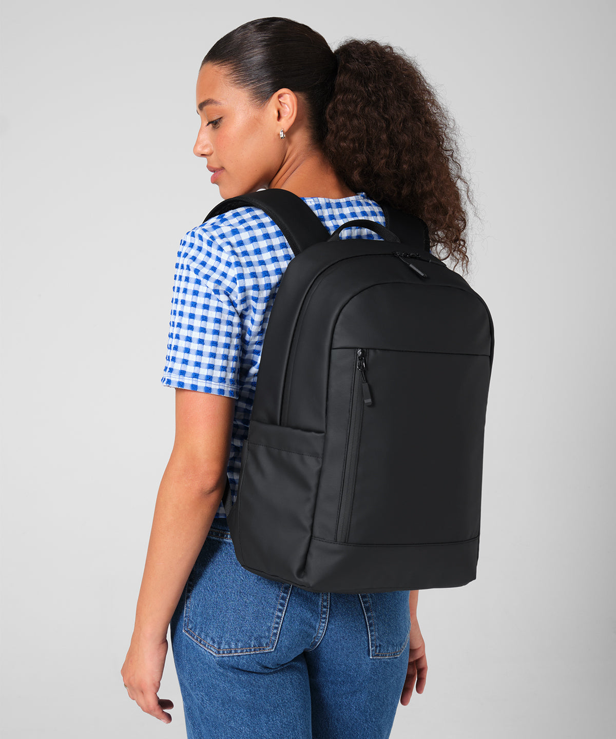 Bagbase Everyday carry 22 litre backpack, lifestyle photo