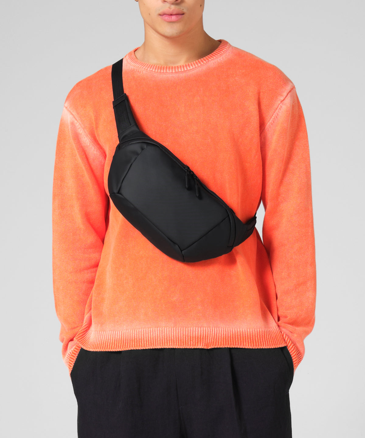 Bagbase Everyday carry 5 litre cross-body, lifestyle photo