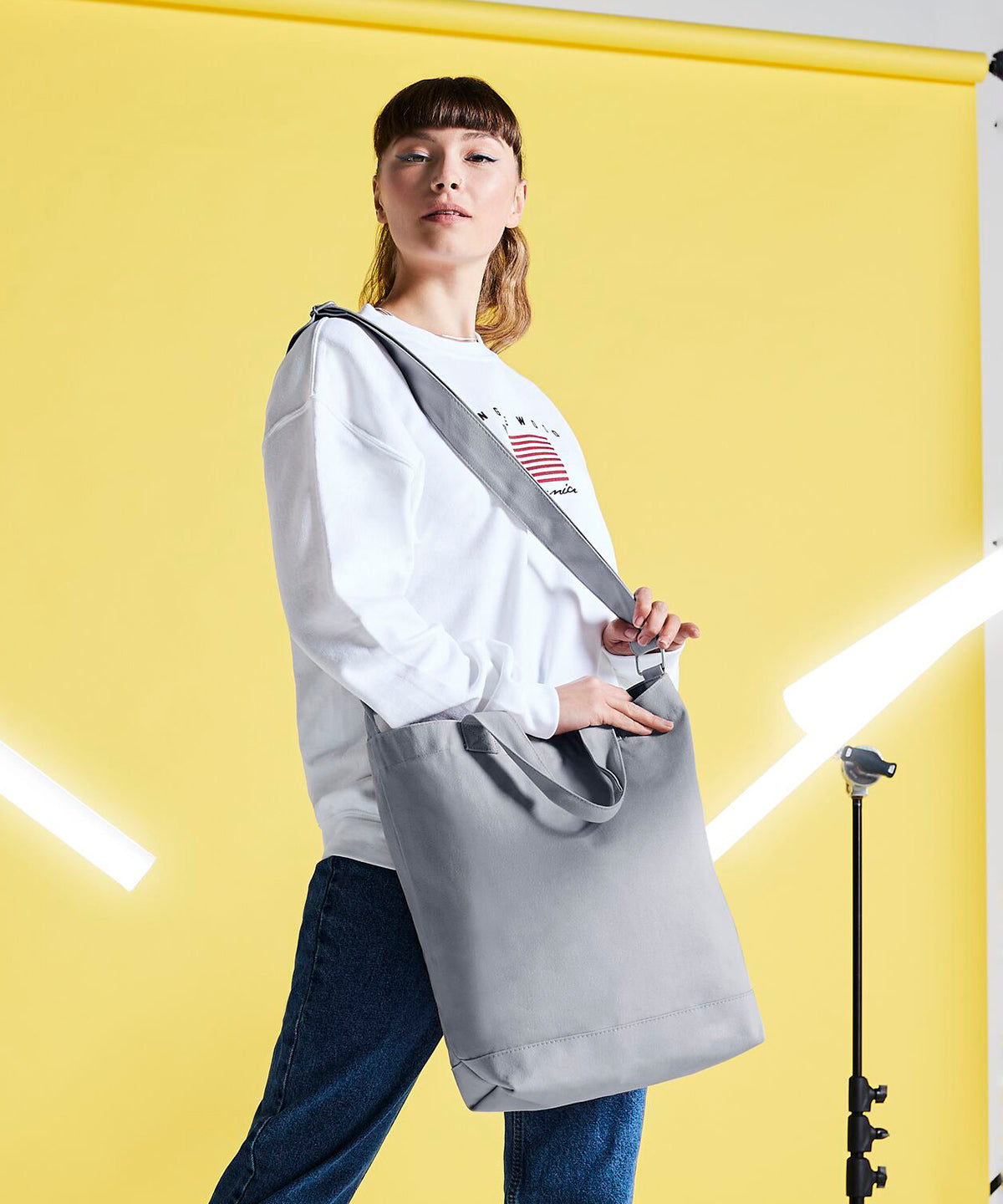 Bagbase Canvas day bag, lifestyle photo