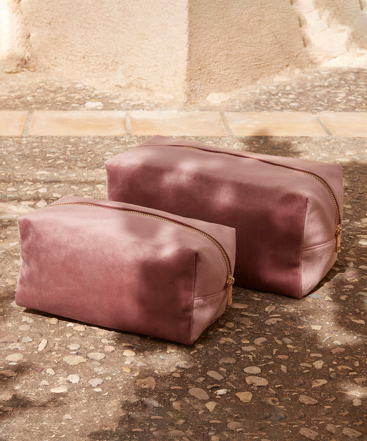Bagbase Velvet toiletry/accessory case, lifestyle photo