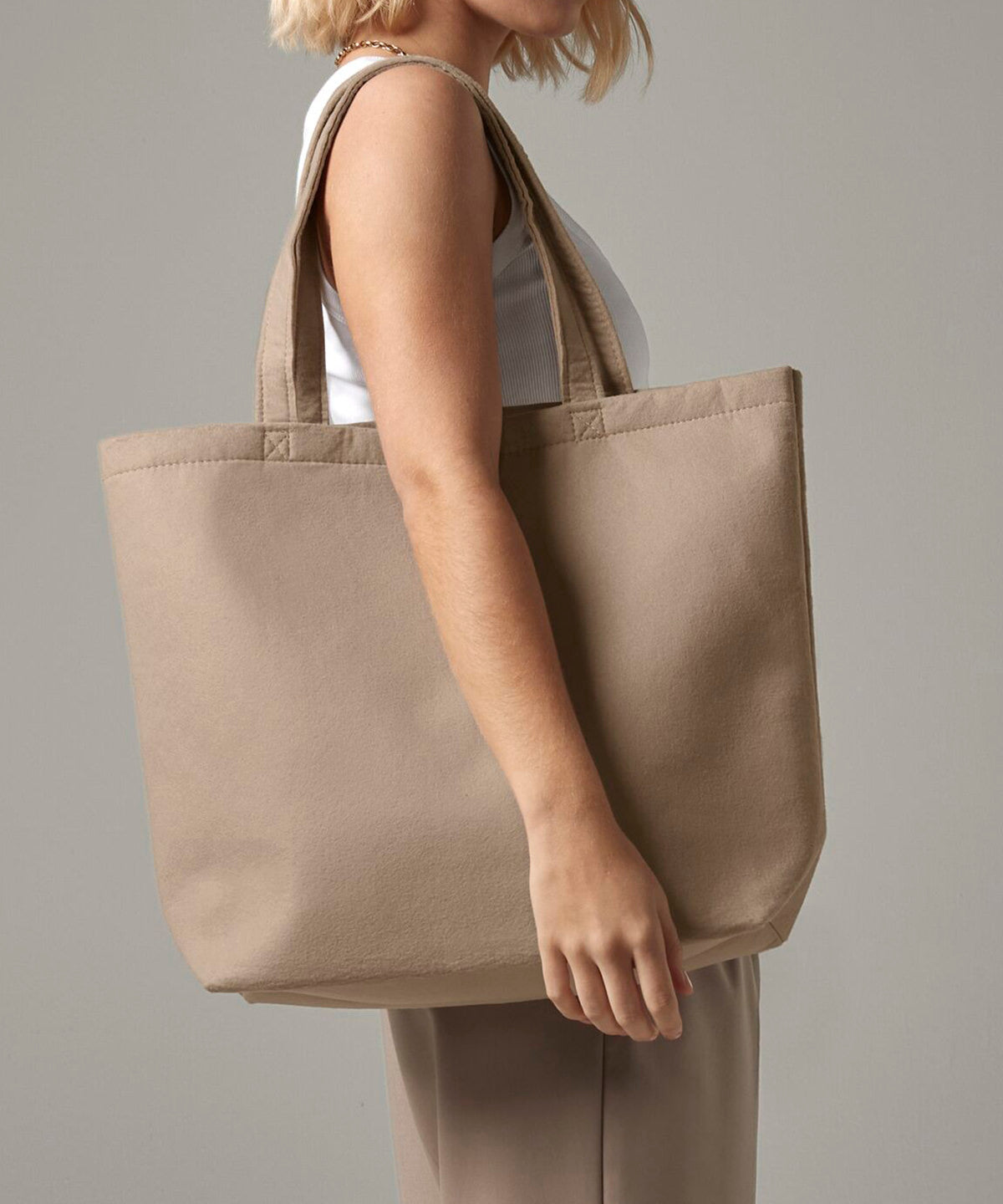 Bagbase Felt shopper, lifestyle photo