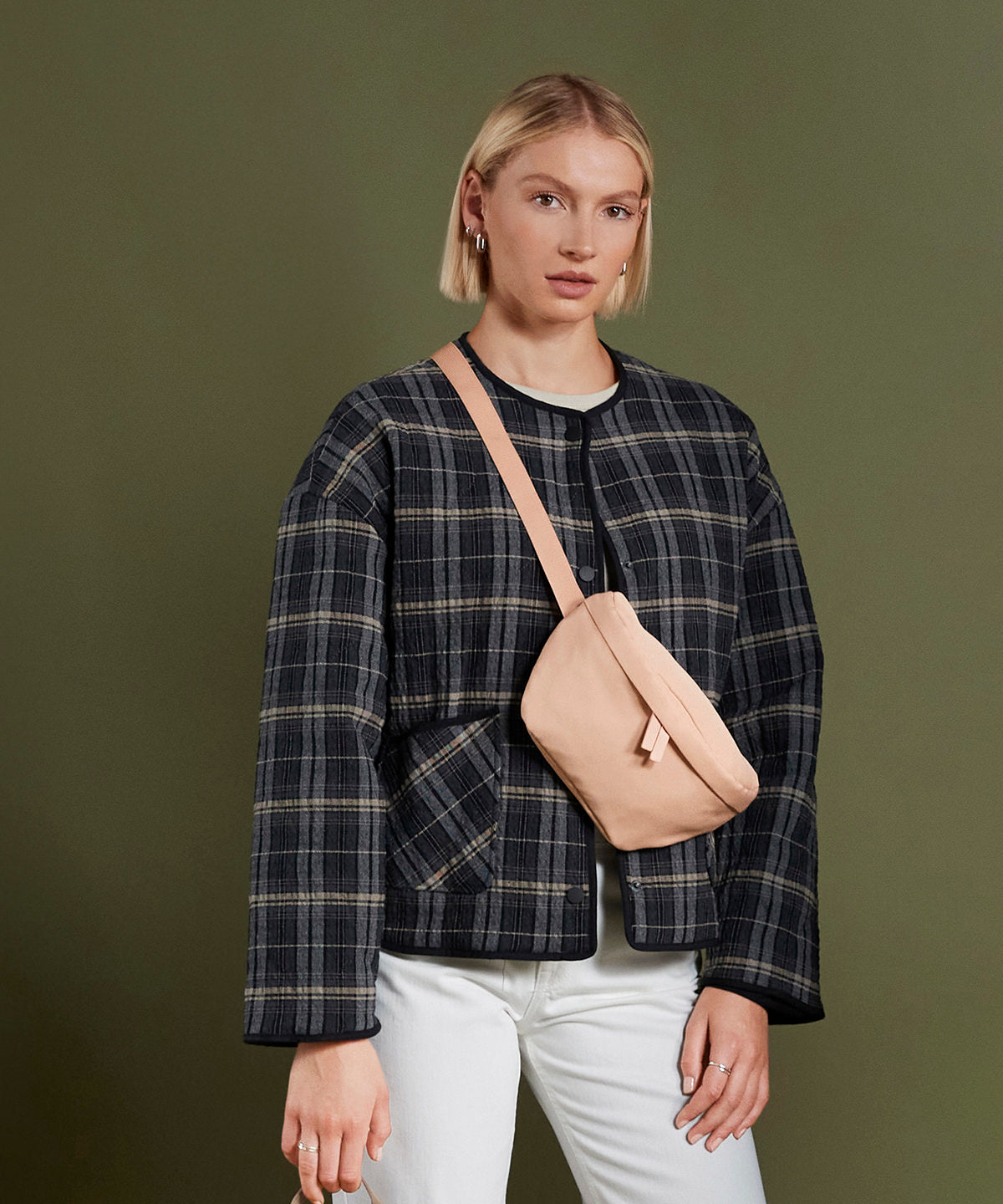 Bagbase Simplicity waistpack, lifestyle photo