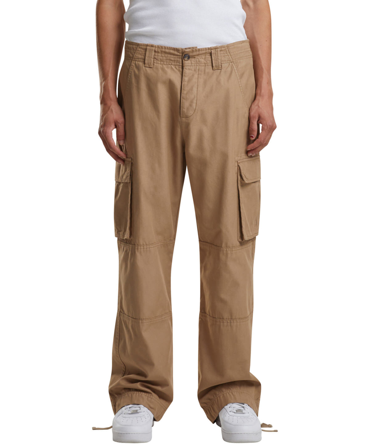Build Your Brand Classic cargo pants, lifestyle photo