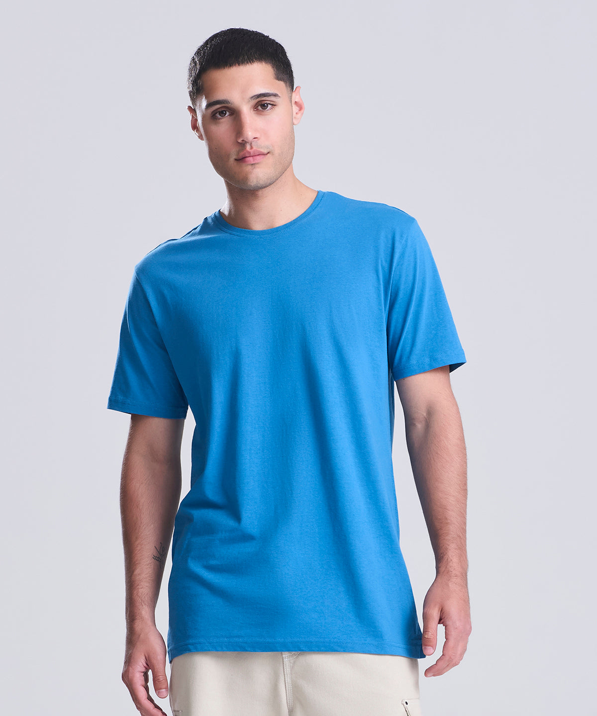 AWDis Ecologie Cascade organic tee, lifestyle photo