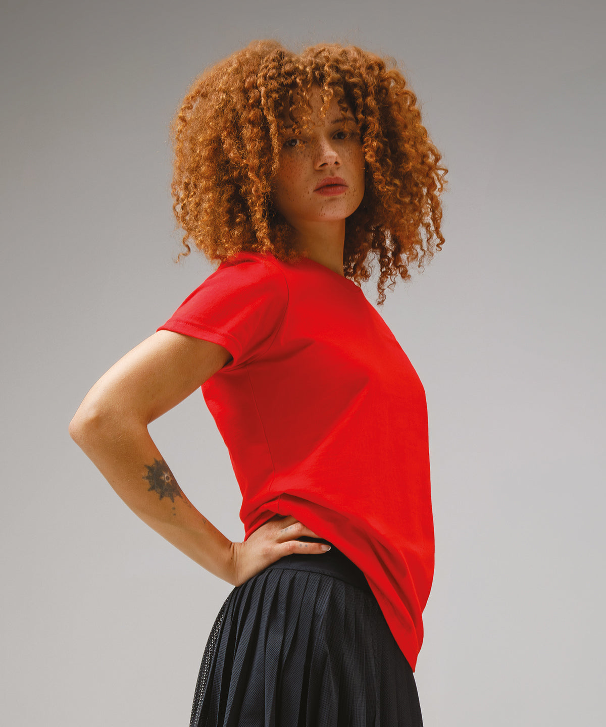 Gildan Softstyle midweight women’s t-shirt, lifestyle photo