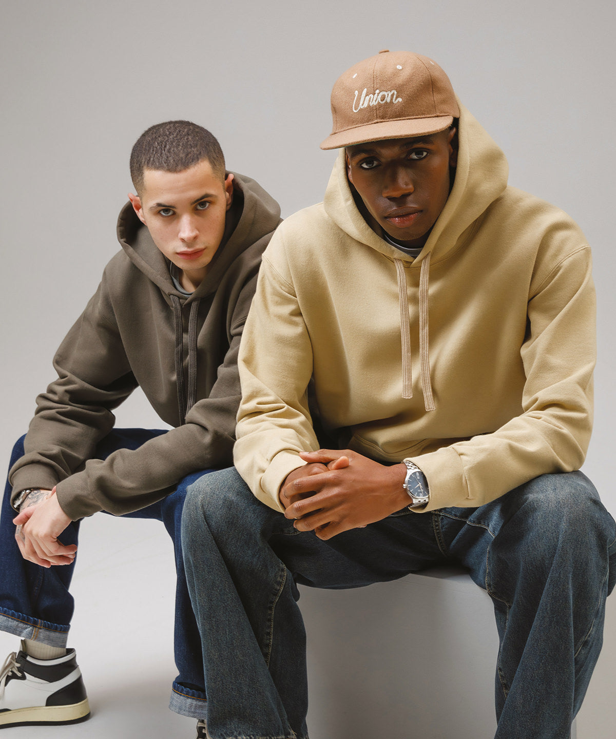 Gildan Hammer Maxweight adult hooded sweatshirt, lifestyle photo