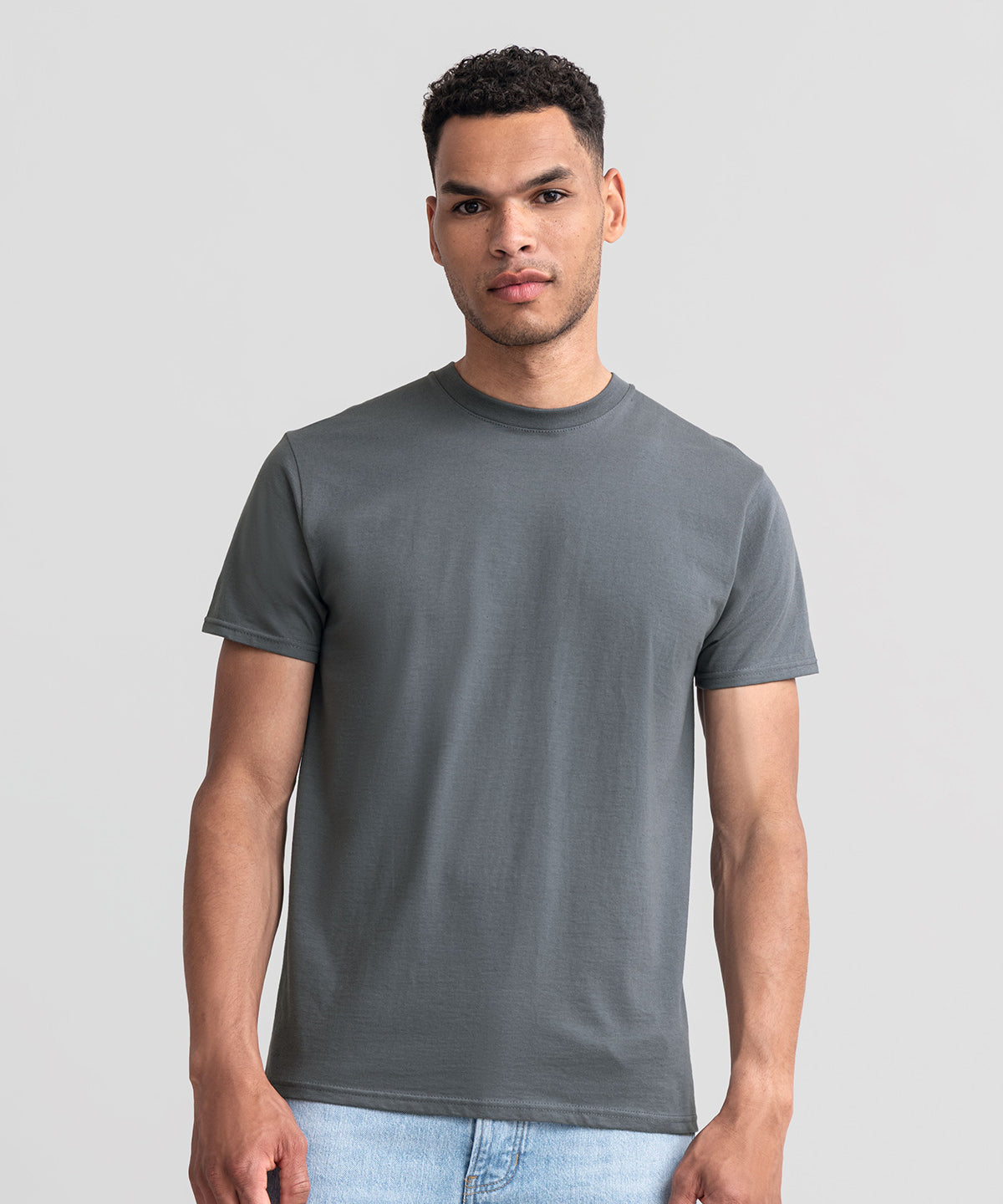Russell Athletic Classic heavyweight ringspun t-shirt, lifestyle photo