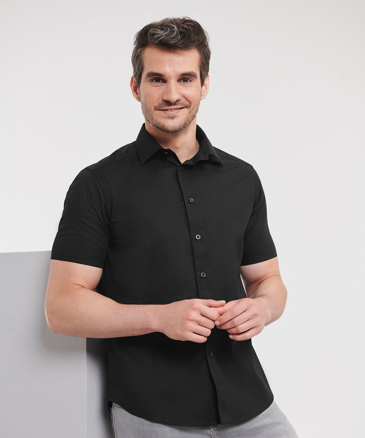 Russell Athletic Collection Short sleeve easycare fitted shirt, lifestyle photo
