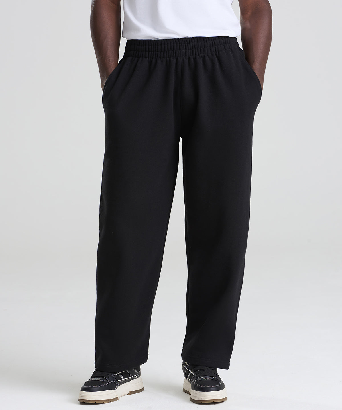 AWDis Just Hoods Signature heavyweight jogpants, lifestyle photo