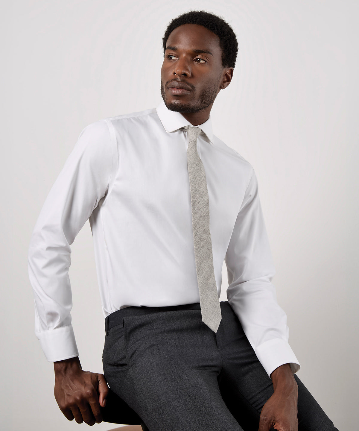 Kustom Kit Executive premium Oxford shirt long-sleeved (classic fit), lifestyle photo