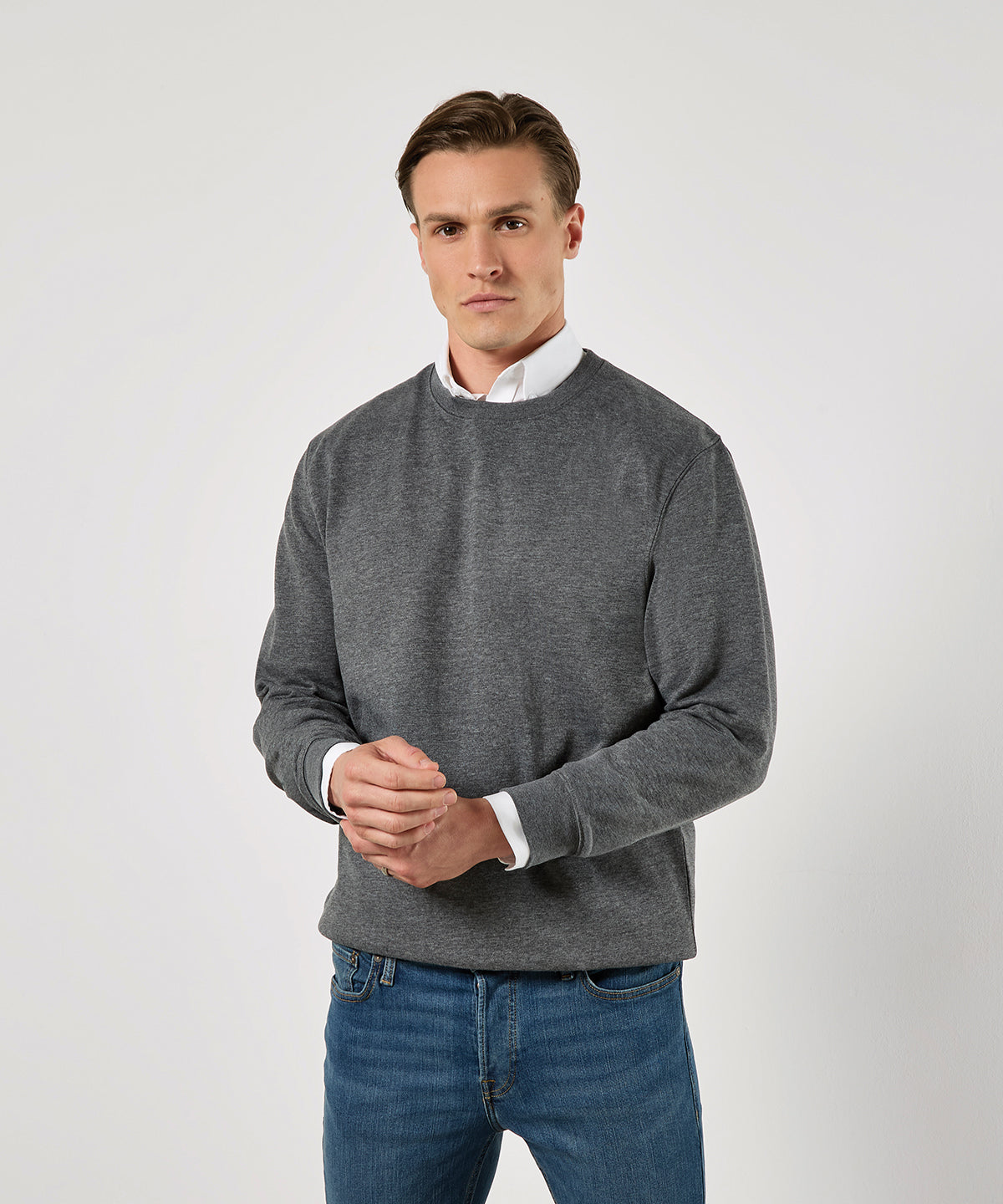Kustom Kit Klassic sweatshirt Superwash 60°C long sleeve (regular fit), lifestyle photo