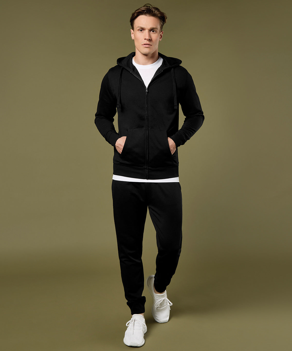 Kustom Kit Klassic hooded zipped jacket Superwash 60° long sleeve (regular fit), lifestyle photo