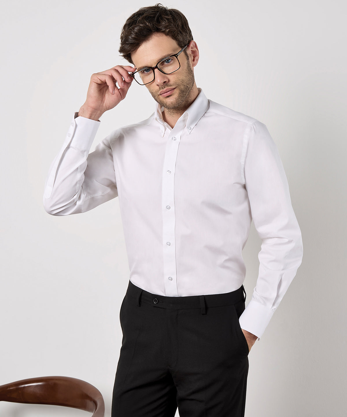 Kustom Kit City business shirt long-sleeved (tailored fit), lifestyle photo