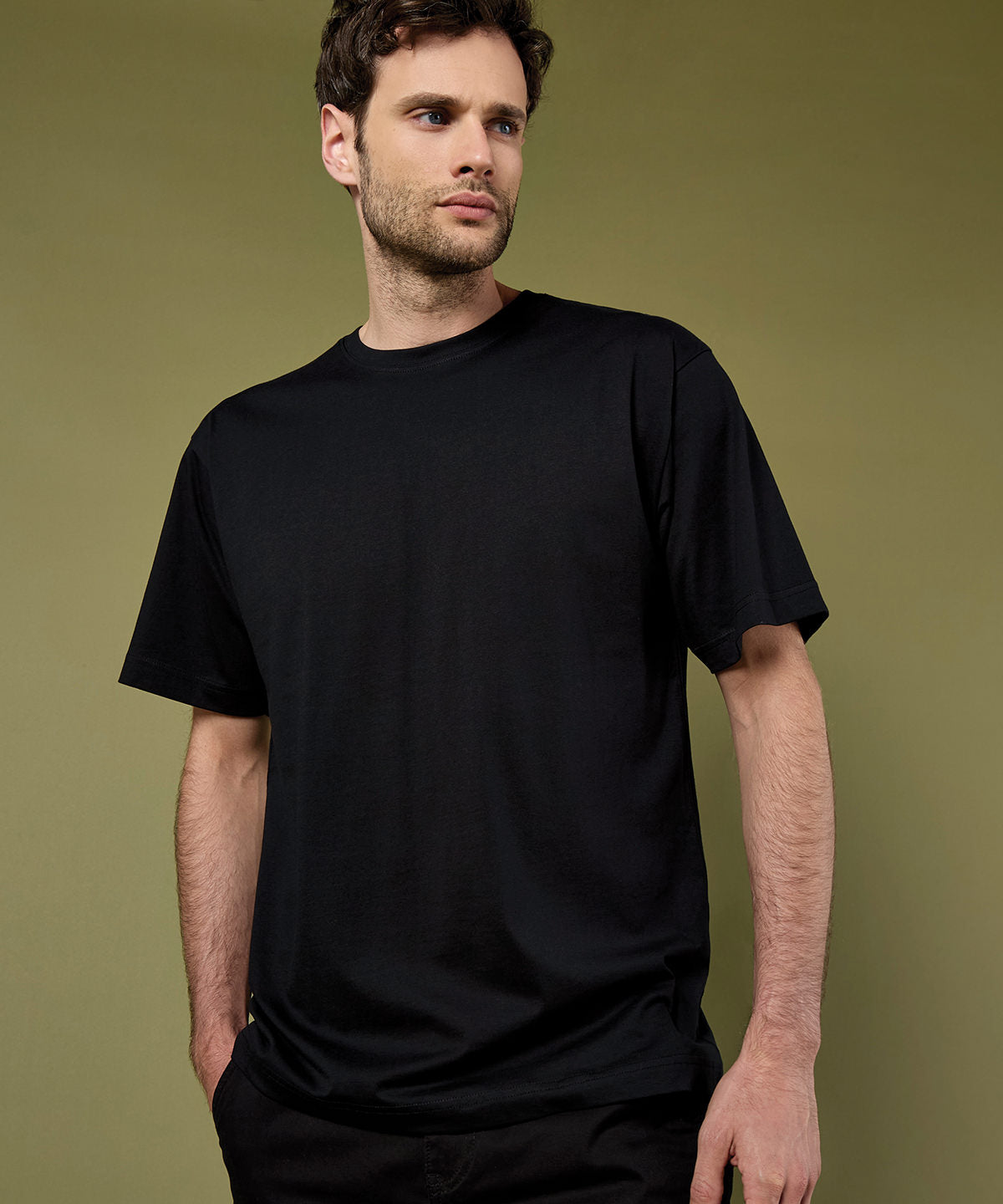 Kustom Kit Hunky superior T (classic fit), lifestyle photo