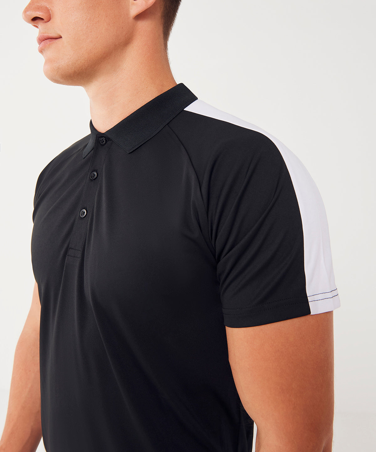 Finden & Hales Adults team polo shirt, lifestyle photo