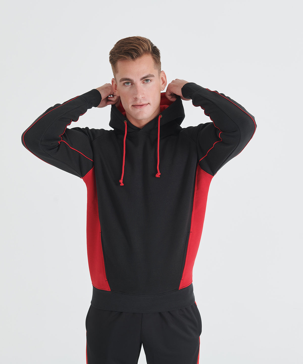 Finden & Hales Pullover hoodie in Black/Red, lifestyle photo