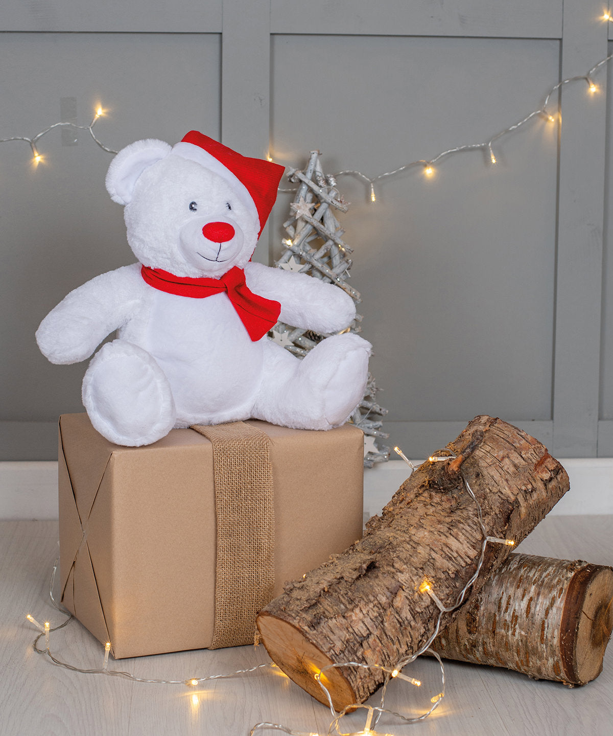 Mumbles Zippie Christmas bear in White, lifestyle photo