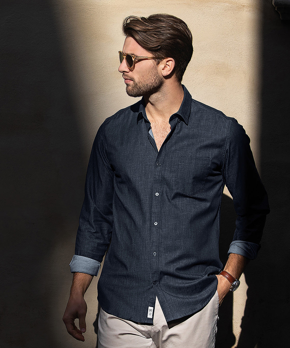 Nimbus Torrance modern fit – raw and stylish denim shirt in Indigo Blue, lifestyle photo