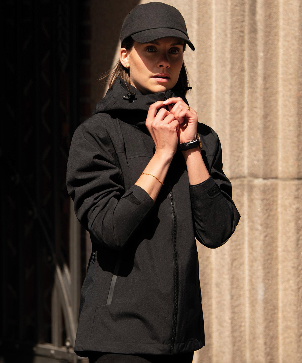 Nimbus Women’s Yosemite jacket, lifestyle photo