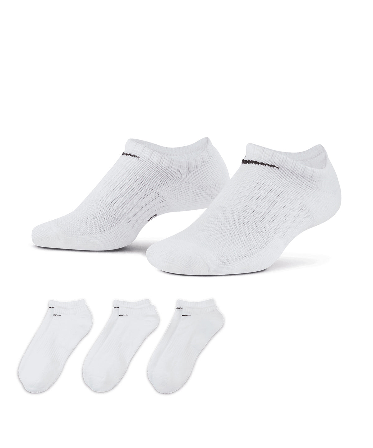 Nike Everyday cushioned no show socks (3 pairs), lifestyle photo