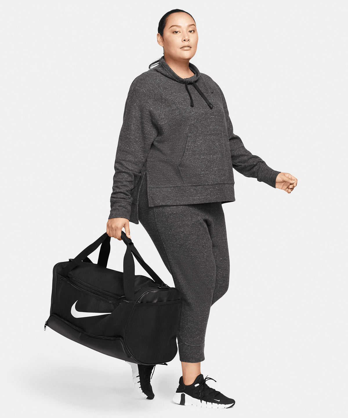 Nike Brasilia 9.5 training medium duffle, lifestyle photo