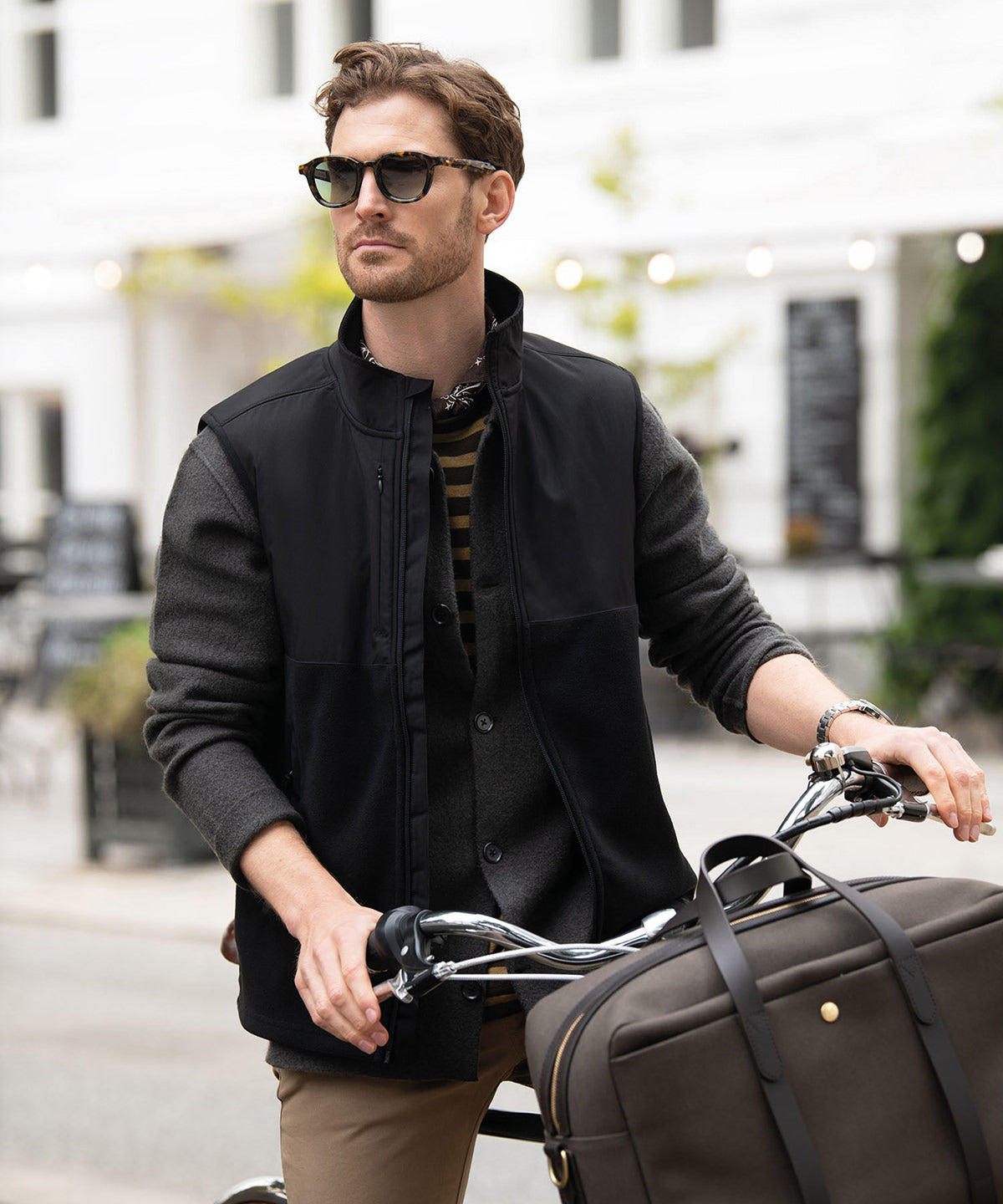 Nimbus Highland - Fashionable yoke fleece vest, lifestyle photo