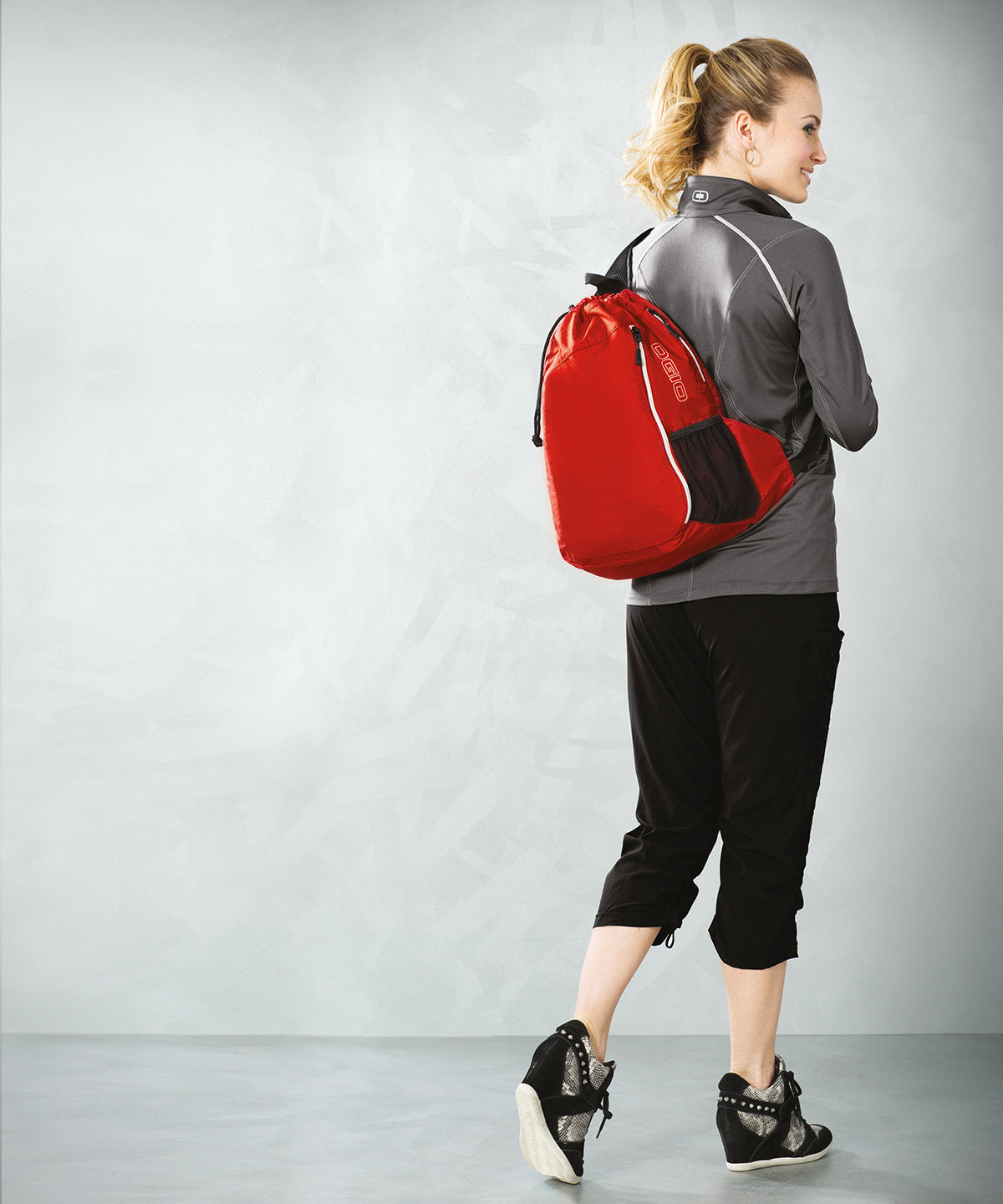 OGIO Endurance sonic pack, lifestyle photo