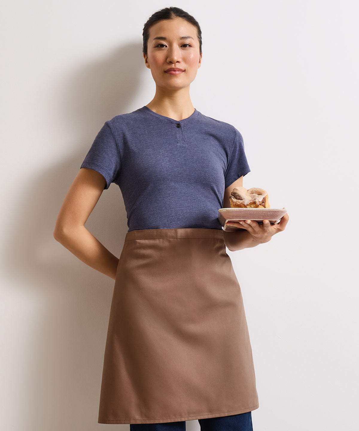 Premier Colours mid-length apron, lifestyle photo