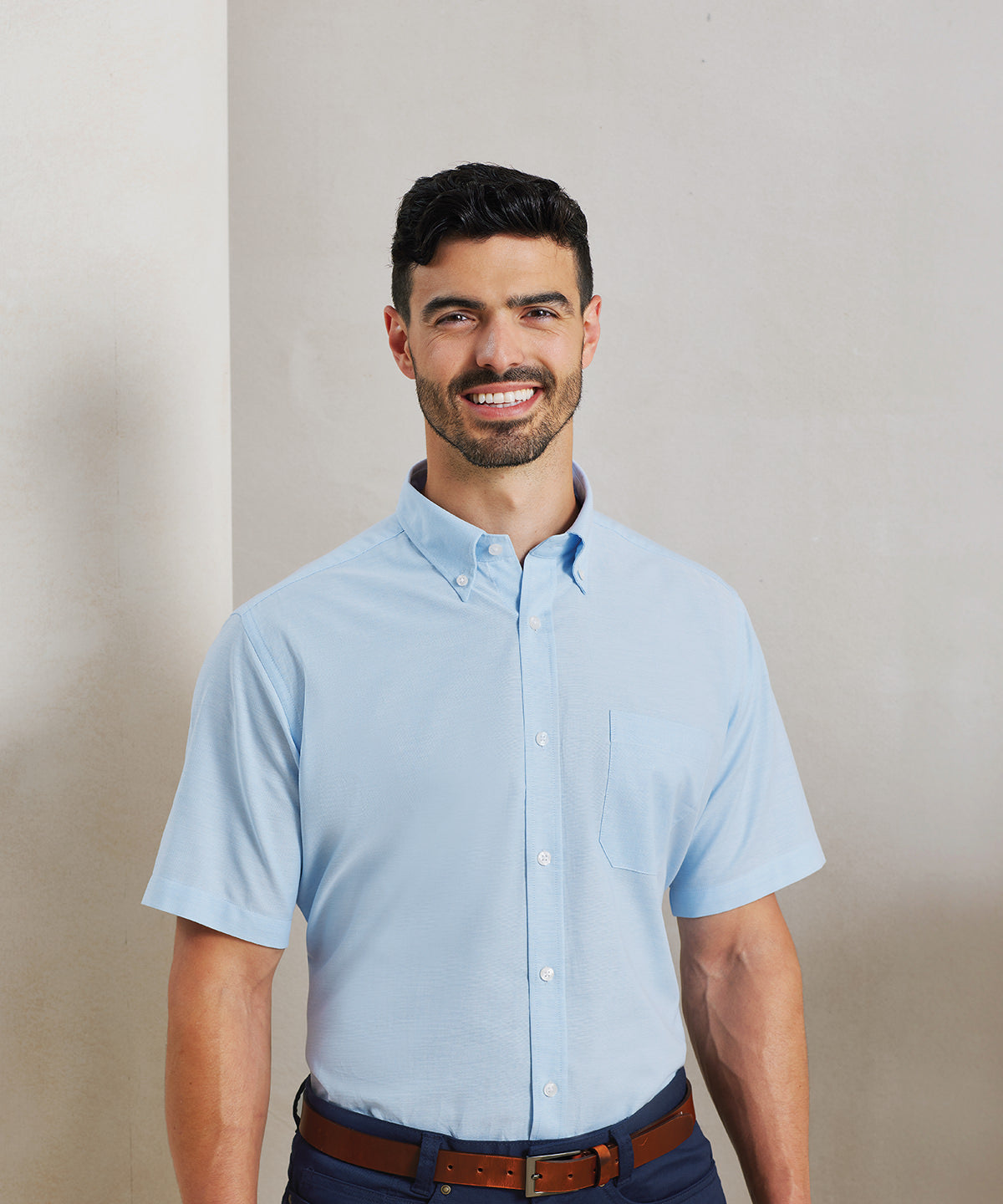 Premier Signature Oxford short sleeve shirt, lifestyle photo