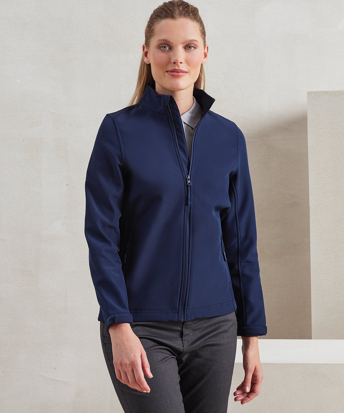 Premier Women’s Windchecker printable and recycled softshell jacket, lifestyle photo