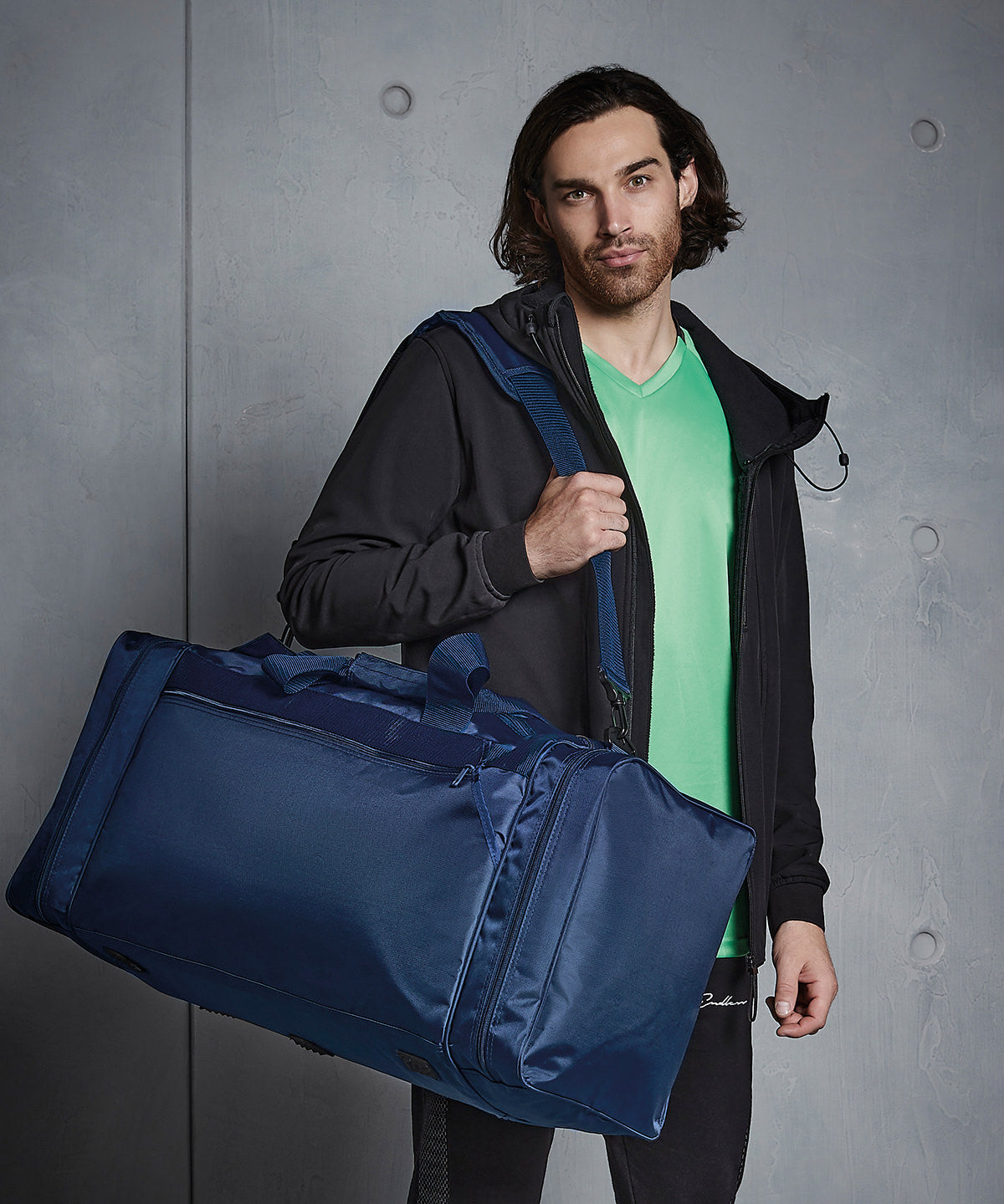 Quadra Jumbo sports holdall, lifestyle photo